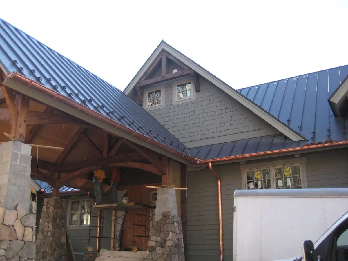 Craftsman Roofing team delivering quality roofing work in Venice Heights